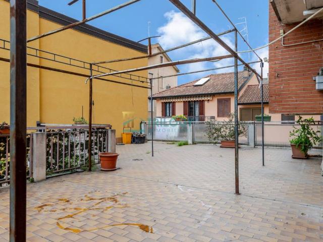 Appartamento in vendita a Melegnano, Lombardia