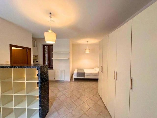 Appartamento in vendita a Melegnano, Lombardia