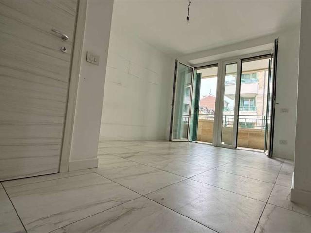 Appartamento in vendita a Melegnano, Milano