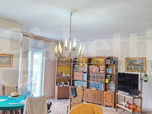 Appartamento in vendita a Rione 219, Melito Di Napoli