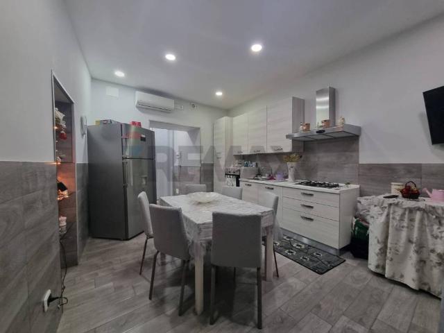 Appartamento in vendita a Rione 219, Melito Di Napoli