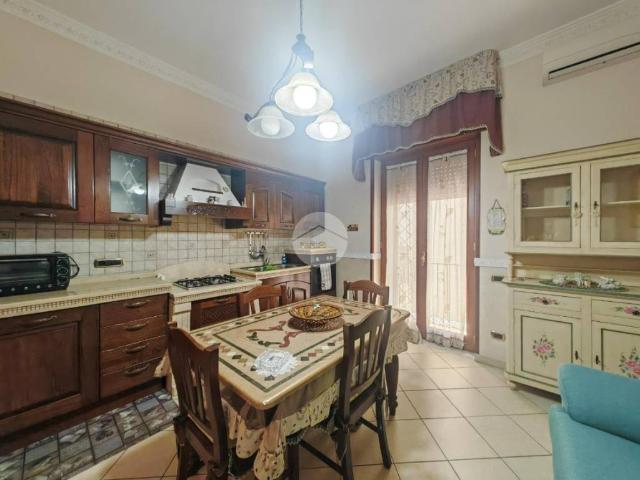 Appartamento in vendita a Rione 219, Melito Di Napoli