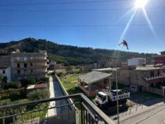 Appartamento in vendita a Calabria, Reggio Calabria
