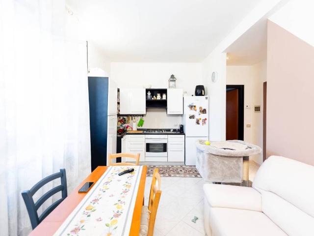 Appartamento in vendita a Melzo, Lombardia