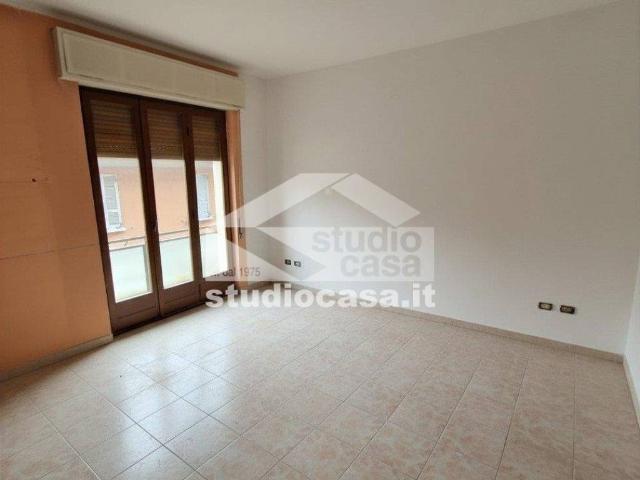 Appartamento in vendita a Melzo, Lombardia