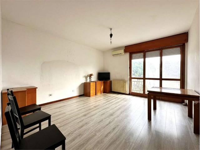 Appartamento in vendita a Melzo, Lombardia
