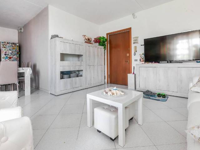 Appartamento in vendita a Melzo, Lombardia
