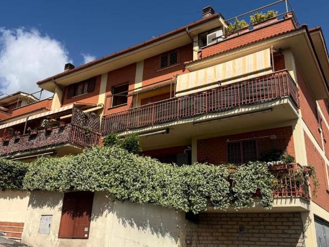 Appartamento in vendita a Tor Lupara, Roma Capitale