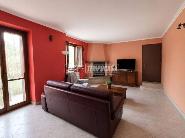 Villa Indipendente in vendita a Sartirana, Merate