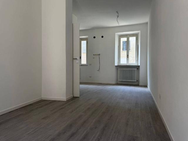 Appartamento in vendita a Novate Brianza, Merate