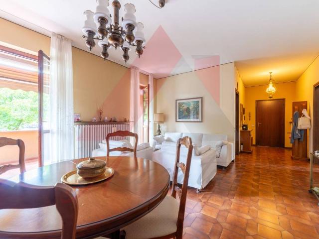 Villa Indipendente in vendita a Brugarolo, Merate