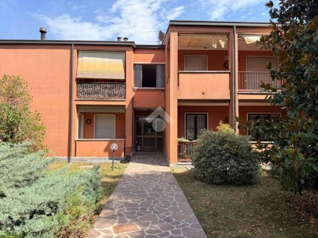 Appartamento in vendita a Brugarolo, Merate