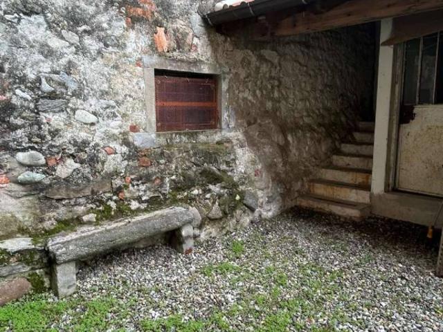 Appartamento in vendita a Merate, Lombardia