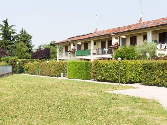 Appartamento in vendita a Brugarolo, Merate
