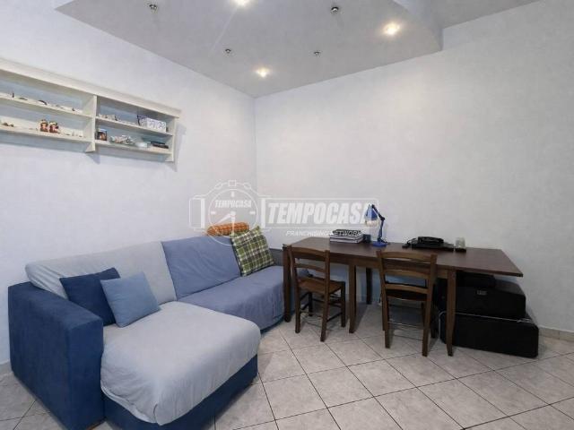 Appartamento in vendita a Pagnano, Merate