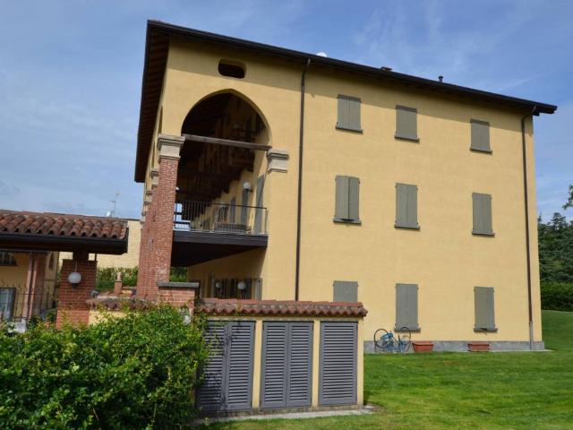 Appartamento in vendita a Sartirana, Merate