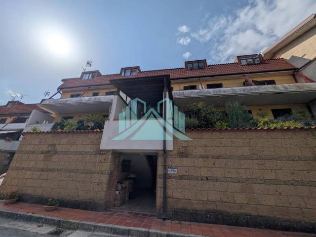 Appartamento in vendita a Mercogliano, Campania