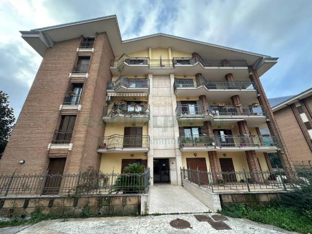 Appartamento in vendita a Mercogliano, Campania