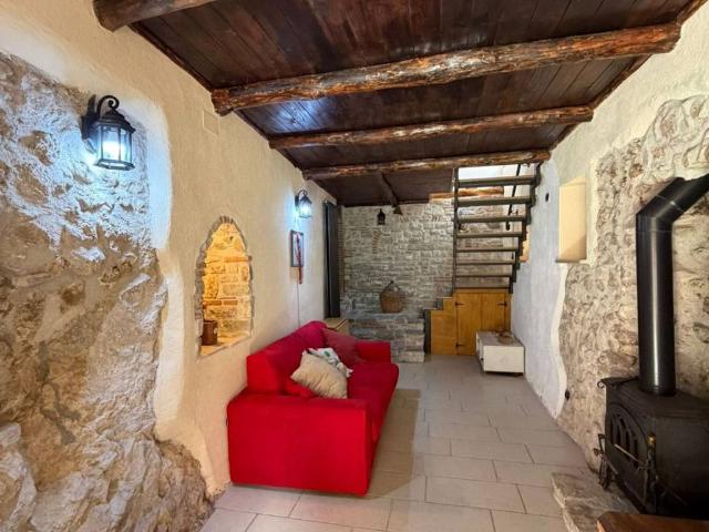 Appartamento in vendita a Capocastello, Mercogliano