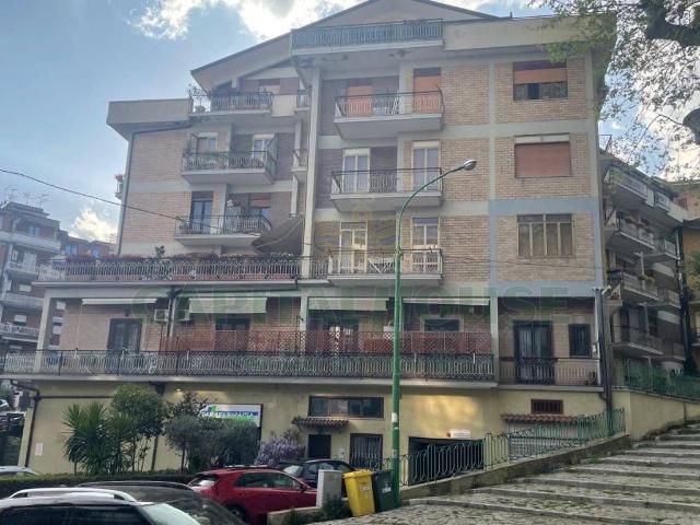 Appartamento in vendita a Serroni, Mercogliano