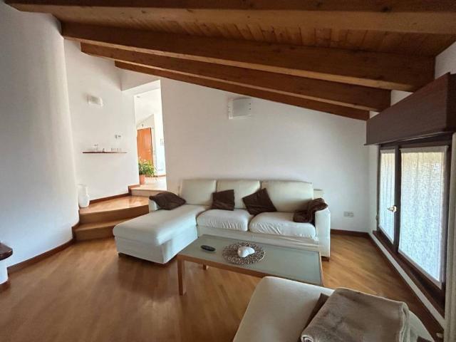Appartamento in vendita a Mereto Di Tomba, Friuli-Venezia Giulia