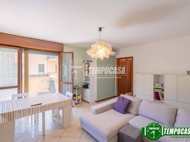 Appartamento in vendita a Mesero, Milano