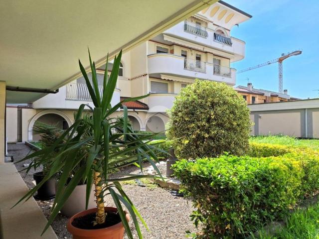Appartamento in vendita a Mesero, Milano