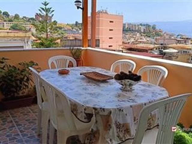 Appartamento in vendita a Giostra, Messina