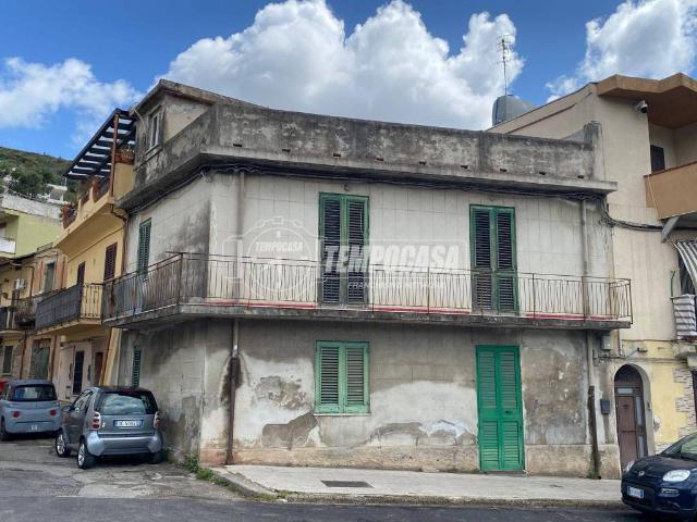 Appartamento in vendita a III Circoscrizione, Messina