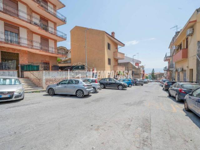 Appartamento in vendita a San Filippo Inferiore, Messina