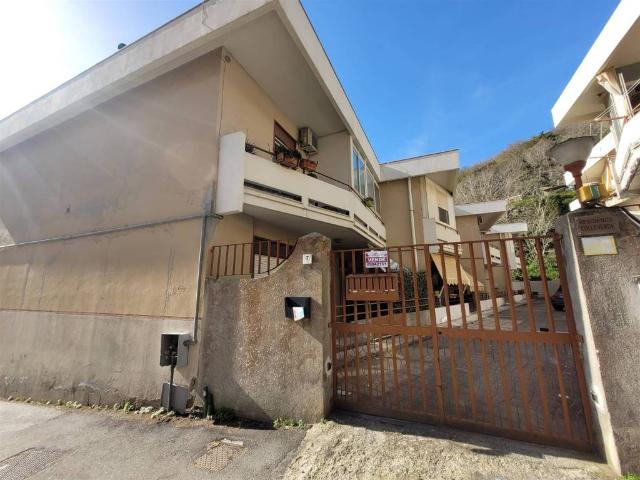 Appartamento in vendita a V Circoscrizione, Messina