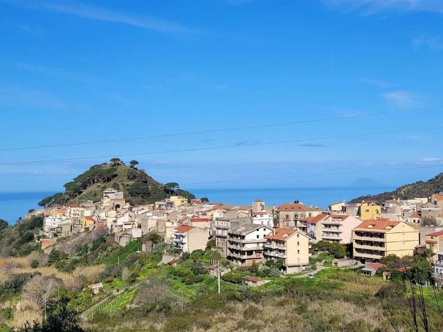 Villa Indipendente in vendita a VI Circoscrizione, Messina