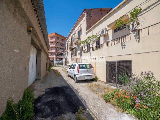 Appartamento in vendita a San Filippo Inferiore, Messina