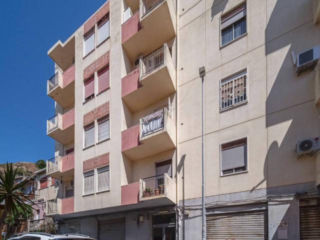 Appartamento in vendita a III Circoscrizione, Messina