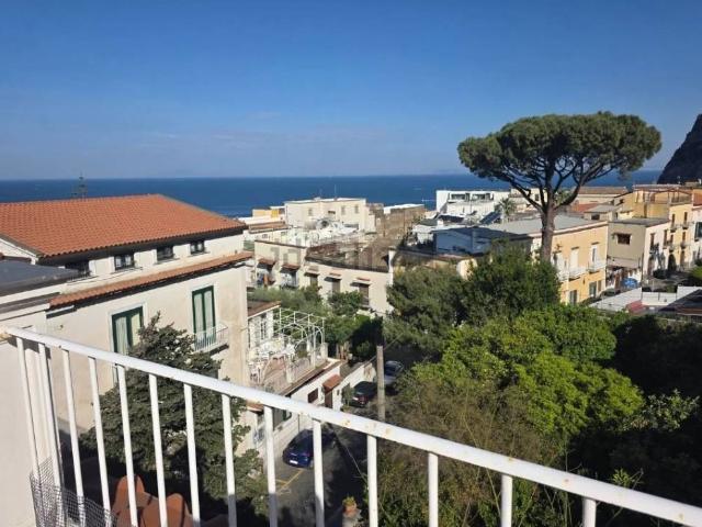 Appartamento in vendita a Meta, Campania