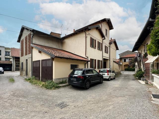 Appartamento in vendita a Mezzago, Lombardia