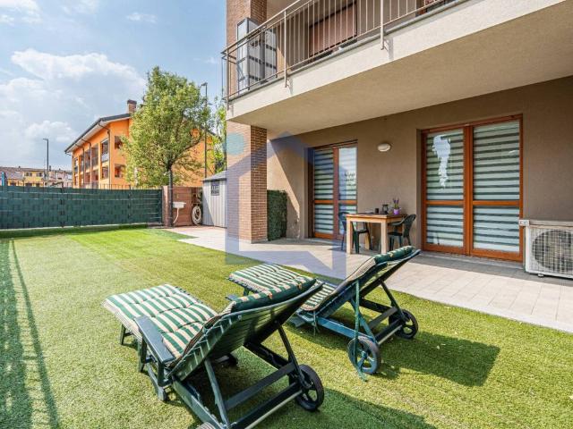 Appartamento in vendita a Mezzago, Lombardia