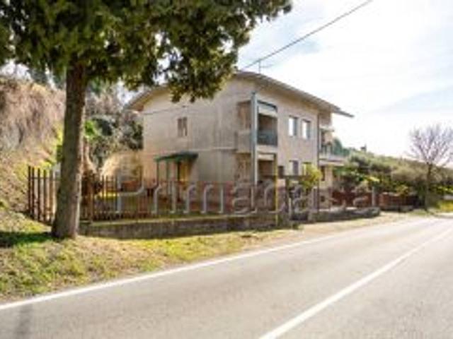 Appartamento in vendita a Mezzane Di Sotto, Veneto