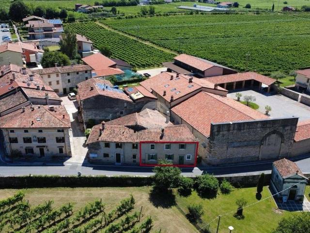 Appartamento in vendita a Mezzane Di Sotto, Veneto