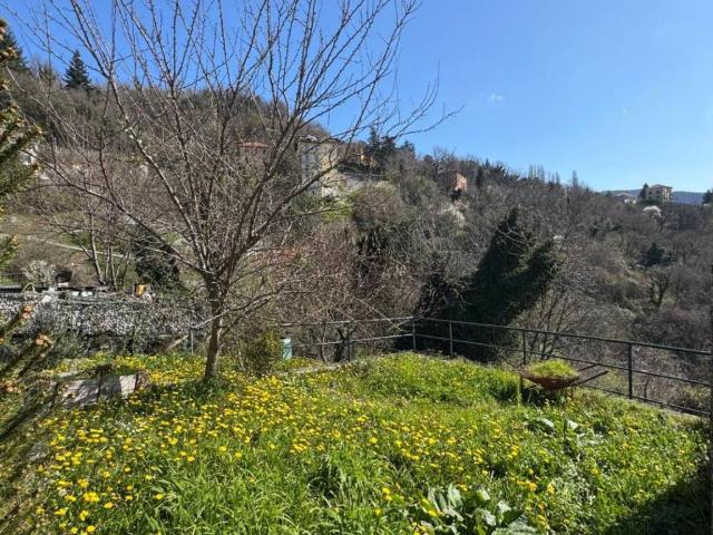 Appartamento in vendita a Mignanego, Liguria