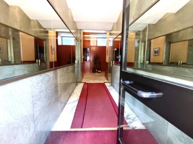 Appartamento in vendita a Municipio 9, Milano