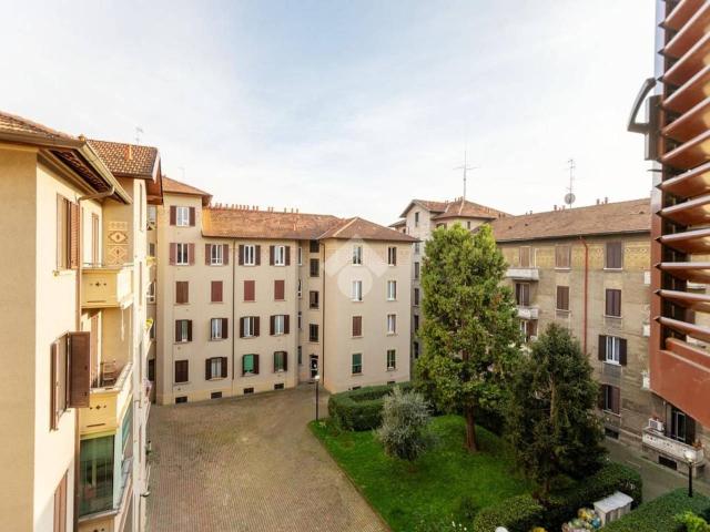 Appartamento in vendita a Municipio 8 di Milano, Milano