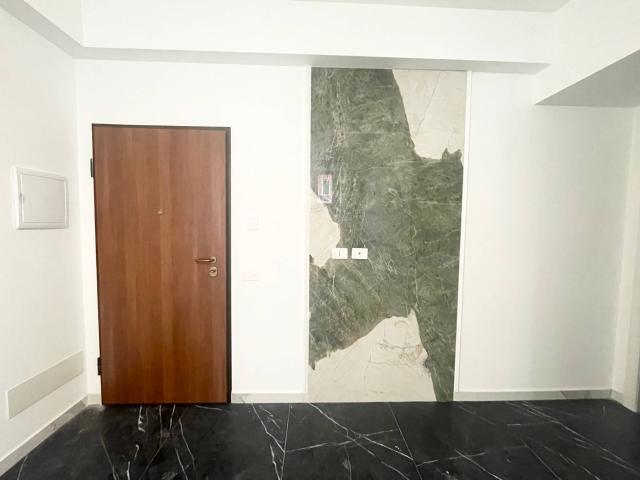 Appartamento in vendita a Valleambrosia, Rozzano