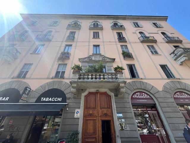 Appartamento in vendita a Municipio 8 di Milano, Milano