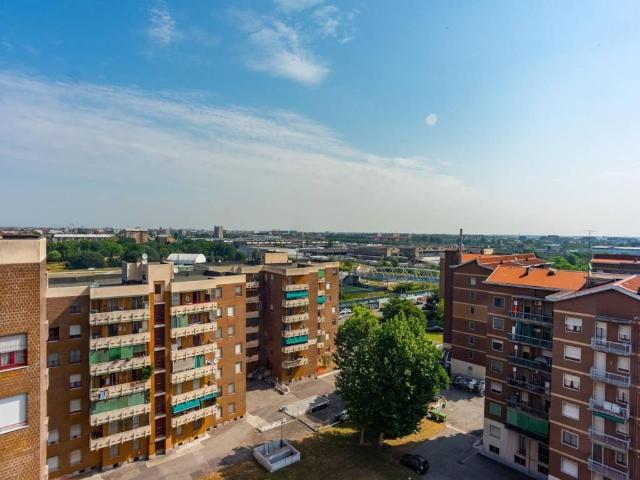 Appartamento in vendita a Municipio 4, Milano