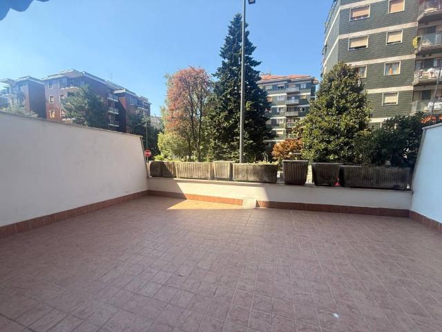Appartamento in vendita a Municipio 7, Milano