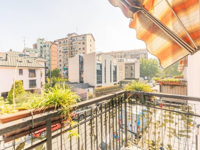 Appartamento in vendita a Municipio 7, Milano