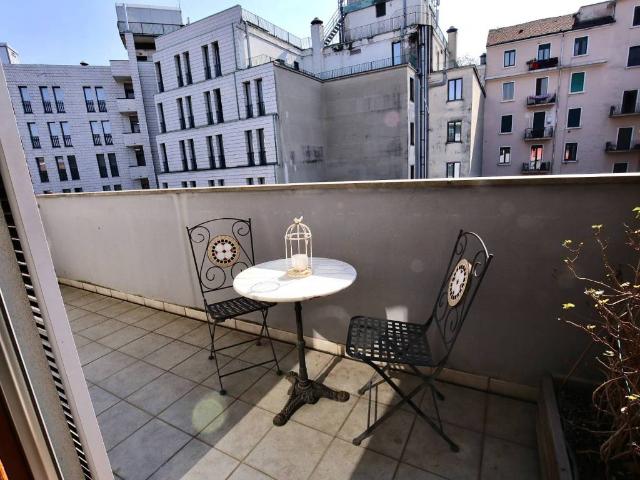 Appartamento in vendita a Municipio 8 di Milano, Milano