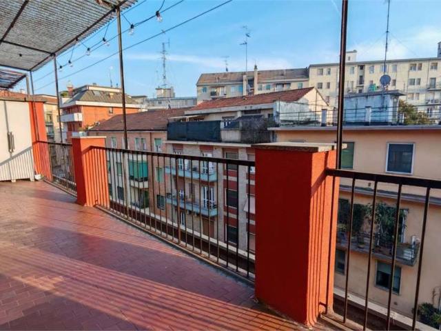 Appartamento in vendita a Municipio 8 di Milano, Milano