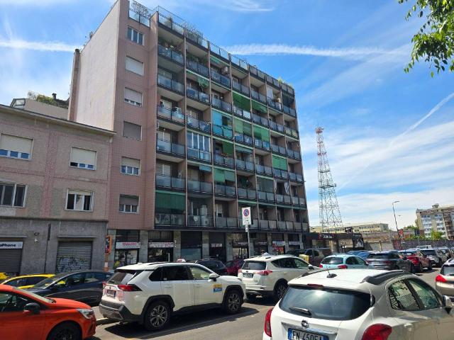 Appartamento in vendita a Municipio 7, Milano